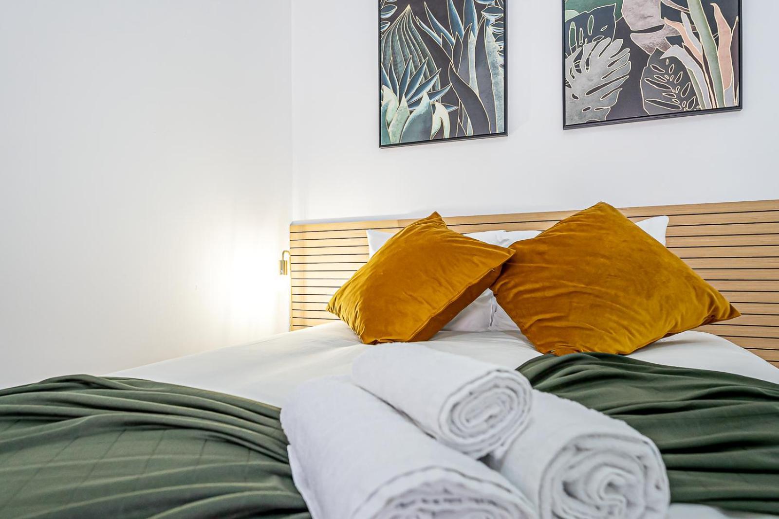April Square By Lisbon With Sintra Hotel Amadora Luaran gambar