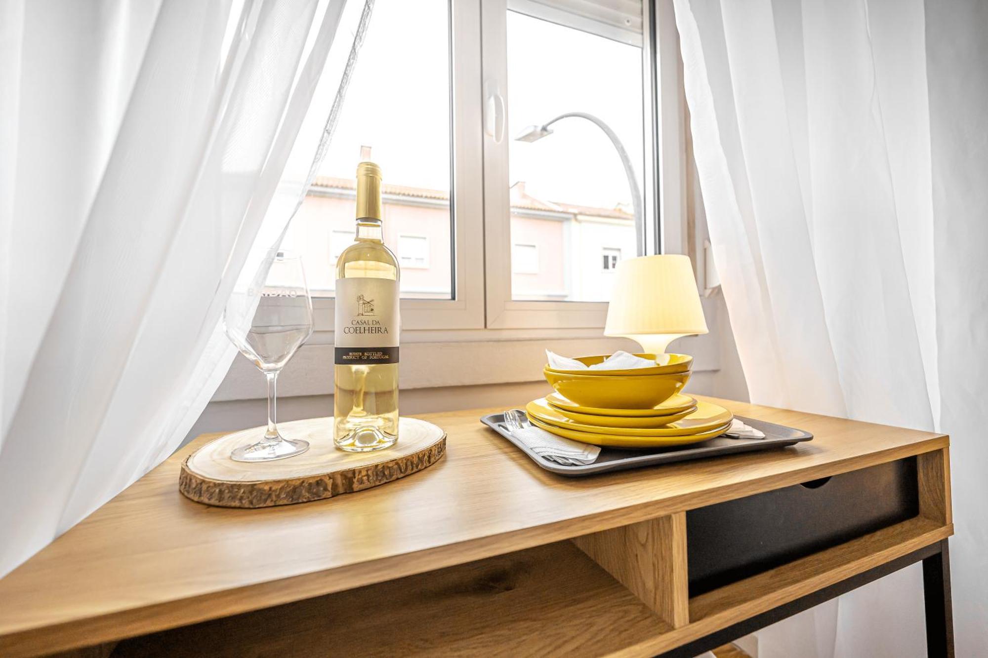 April Square By Lisbon With Sintra Hotel Amadora Luaran gambar