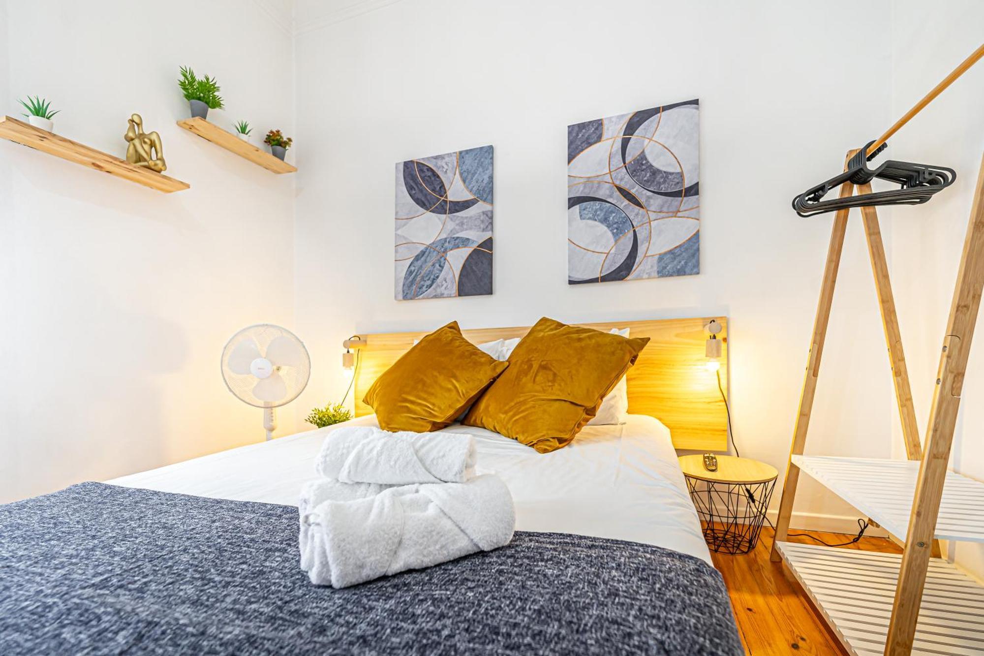 April Square By Lisbon With Sintra Hotel Amadora Luaran gambar