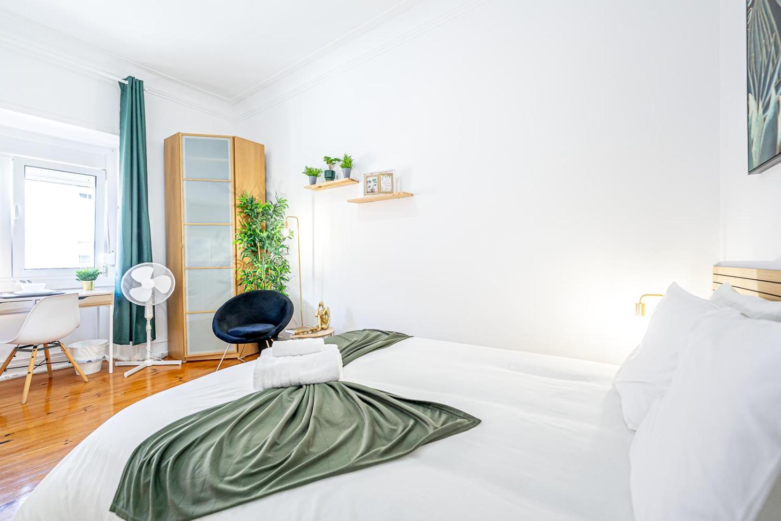 April Square By Lisbon With Sintra Hotel Amadora Luaran gambar