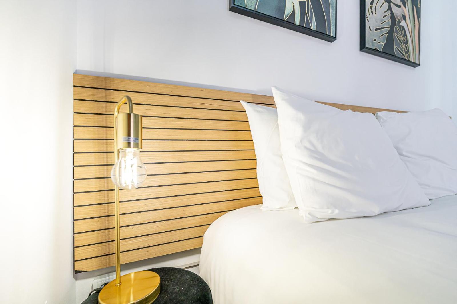 April Square By Lisbon With Sintra Hotel Amadora Luaran gambar