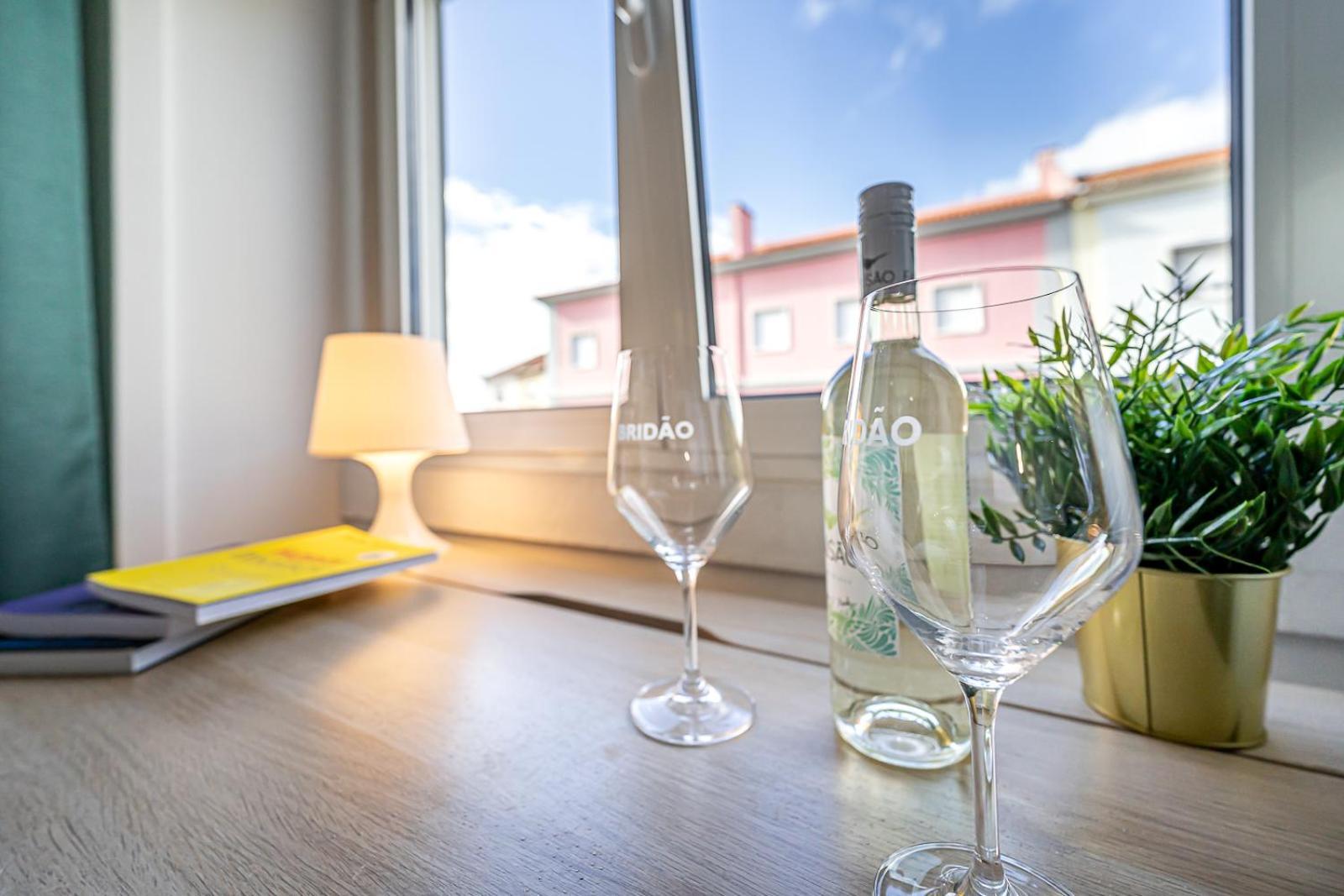 April Square By Lisbon With Sintra Hotel Amadora Luaran gambar