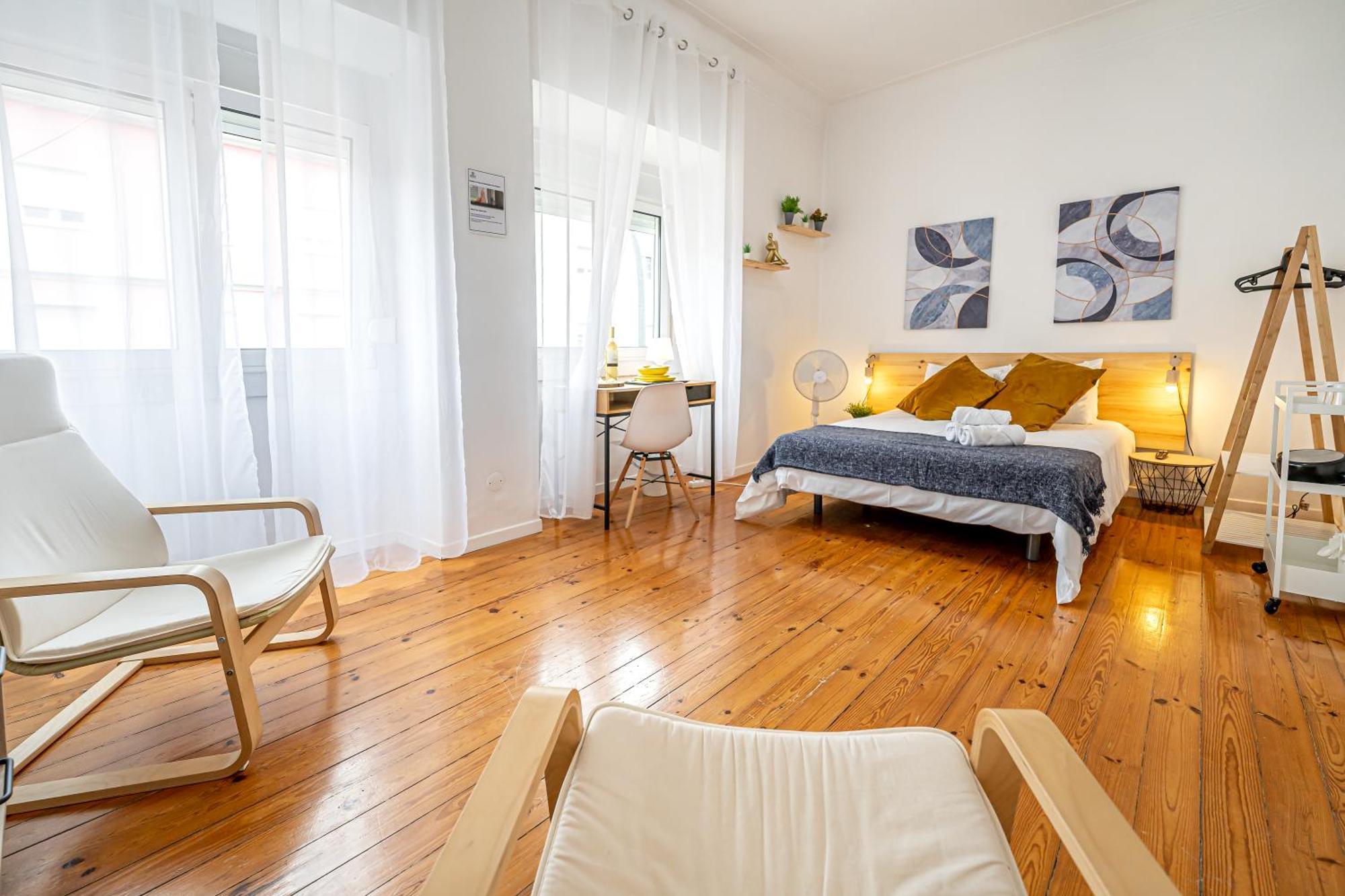 April Square By Lisbon With Sintra Hotel Amadora Luaran gambar